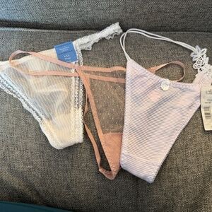 NWT 3 Thong Bundle Victoria Secret, Vera Wang, Maidenform size XL